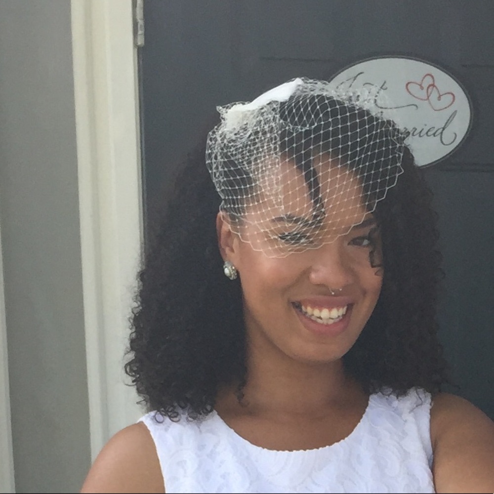 Meet your Posher, Elicia